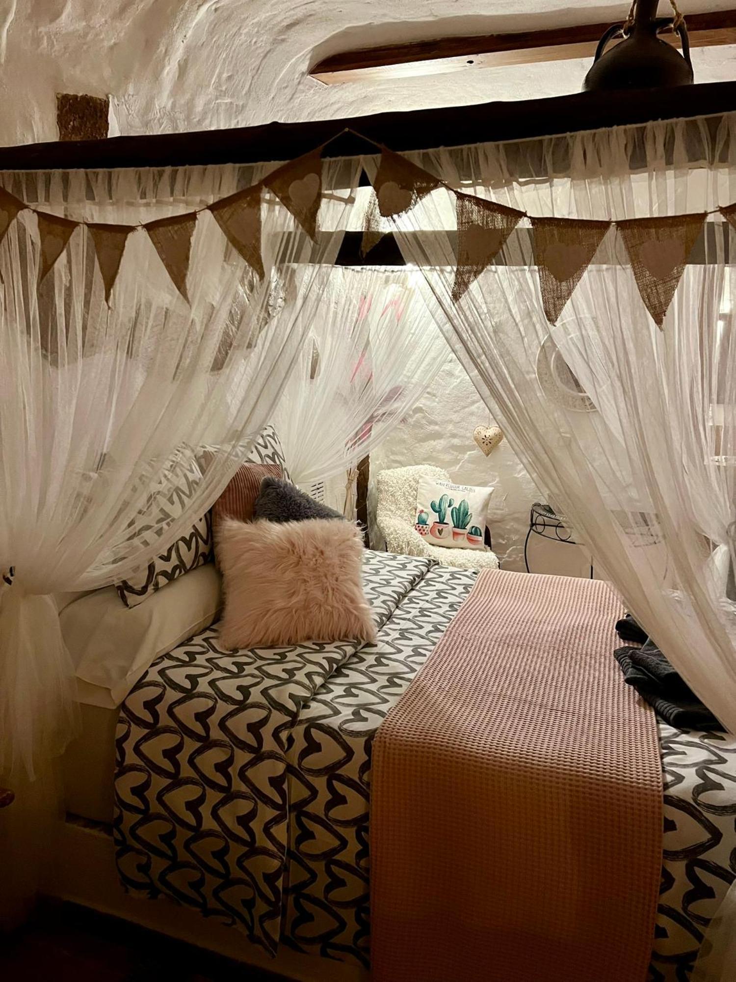 Cuevas De La Paz - Cave House Holidays Los Carriones 外观 照片